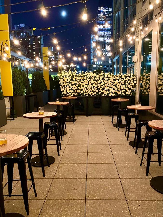 Pod Pads Times Square Hotel New York Exterior photo